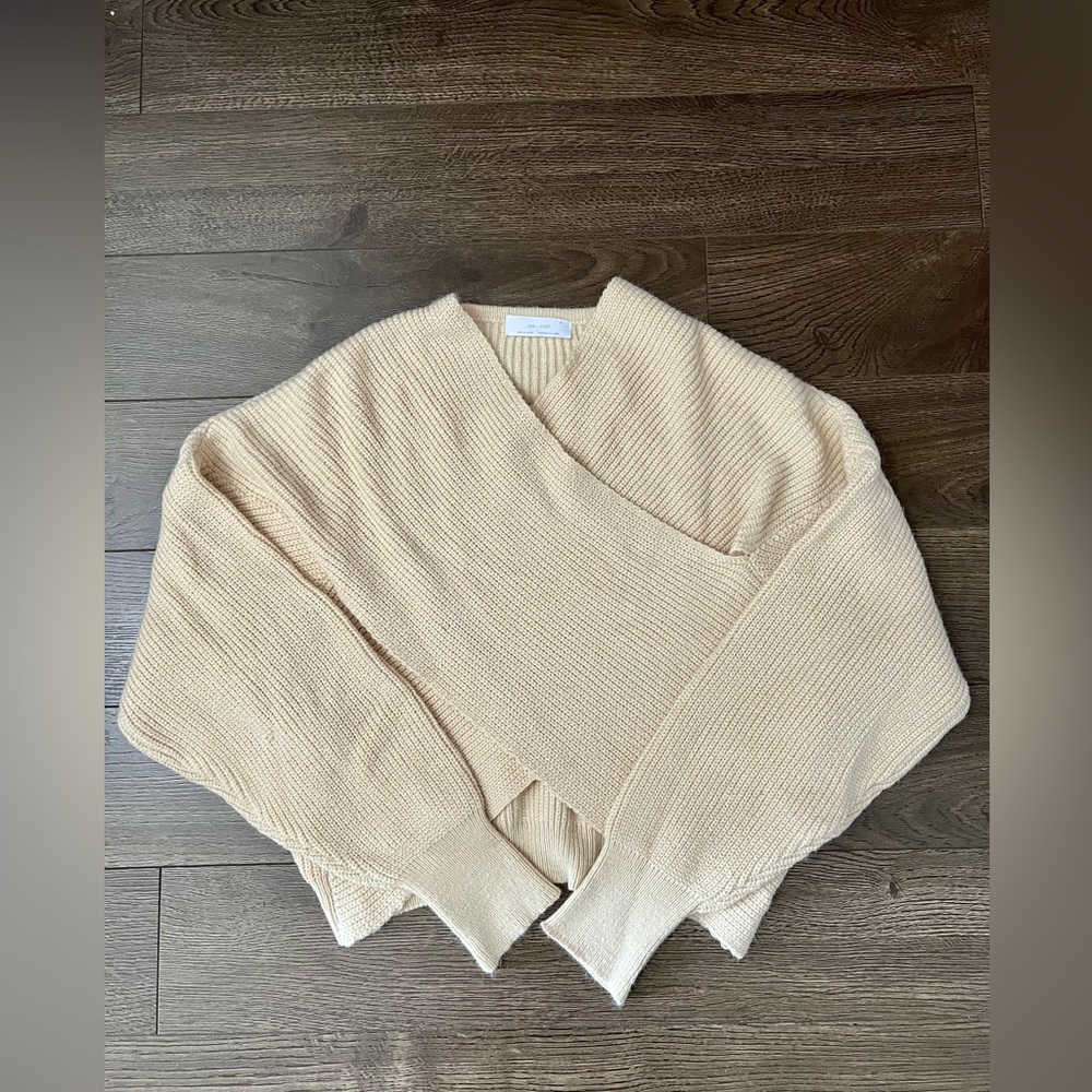 Oak & Fort Crisscross Crop Sweater